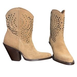 NWT Dan Post Tan Suede Studded Western Boots Womens 6M Pointed Toe Zip 5821 NEW